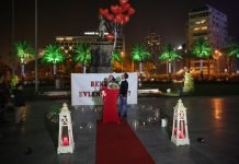 Evlenme Teklifi Organizasyonu Cumhuriyet Meydanı İzmir Organizasyon